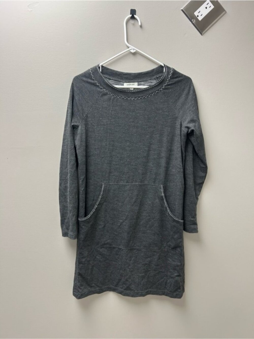 Max Studio Women’s Grey Long Sleeve Kangaroo Pocket Dress